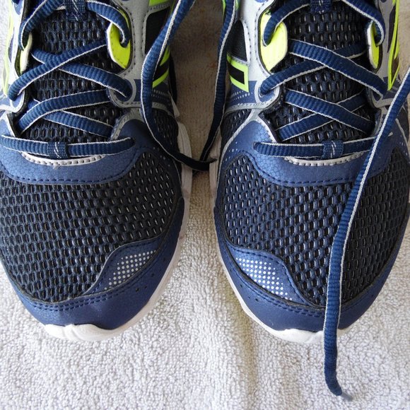 size 10.5 mens new balance running 750v2 shoes worn once :) no insoles - Picture 3 of 16